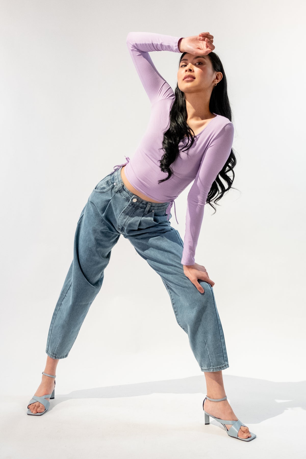 Ribbed Long Sleeves Top w/ Ruched sides