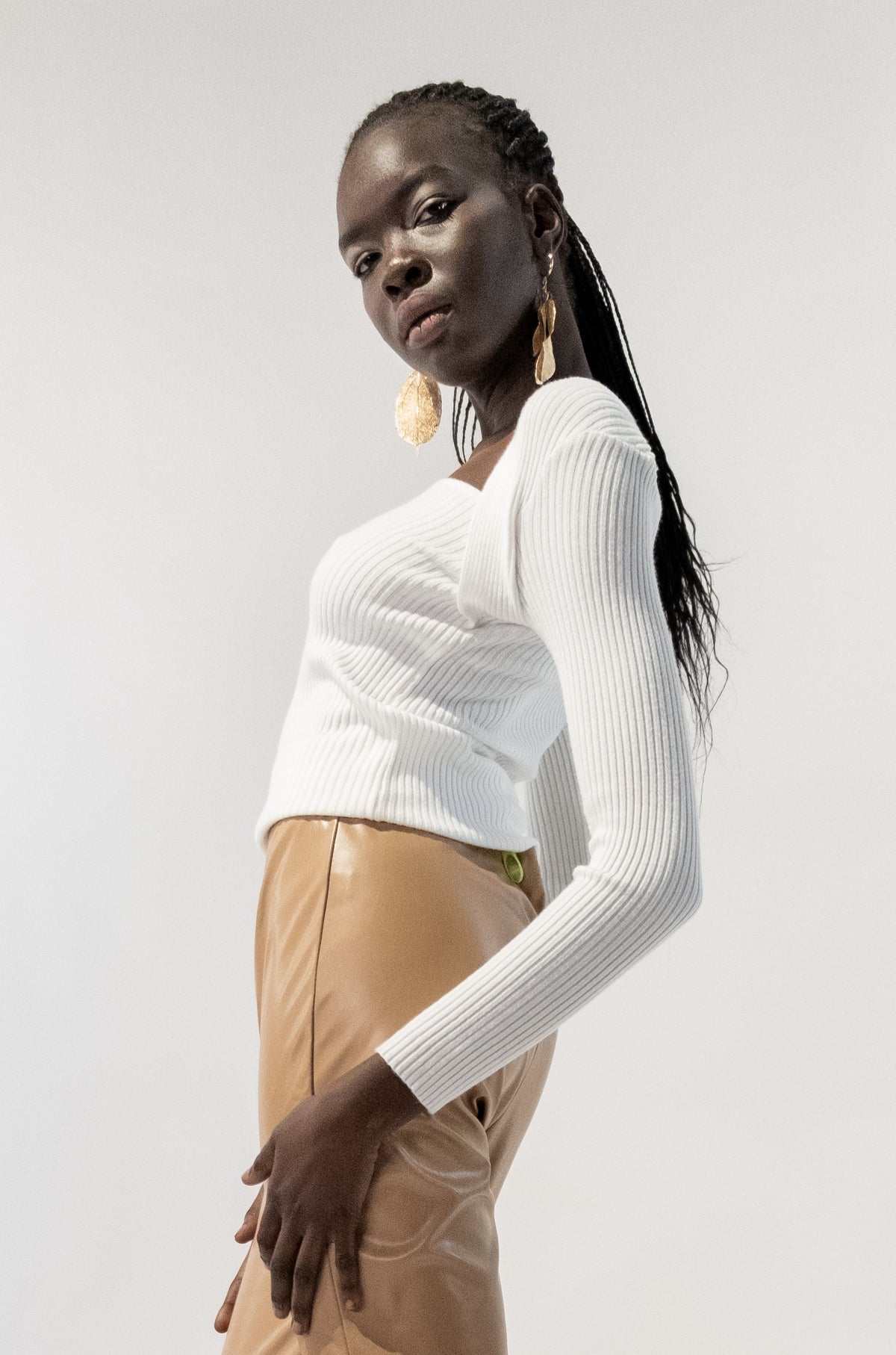 Ribbed Fitted Open Neckline Long Sleeves Top