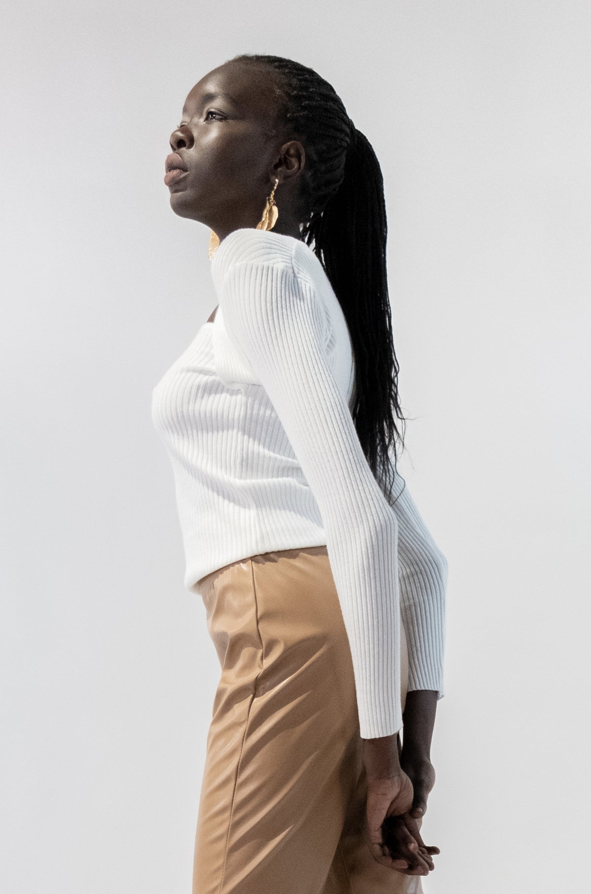 Ribbed Fitted Open Neckline Long Sleeves Top