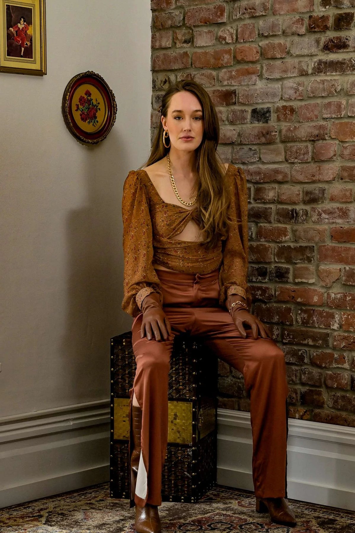 Sustainable Venetian Cut Out Top