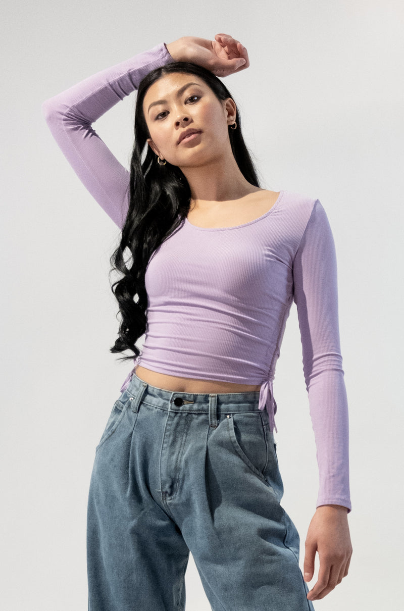 Ribbed Long Sleeves Top w/ Ruched sides